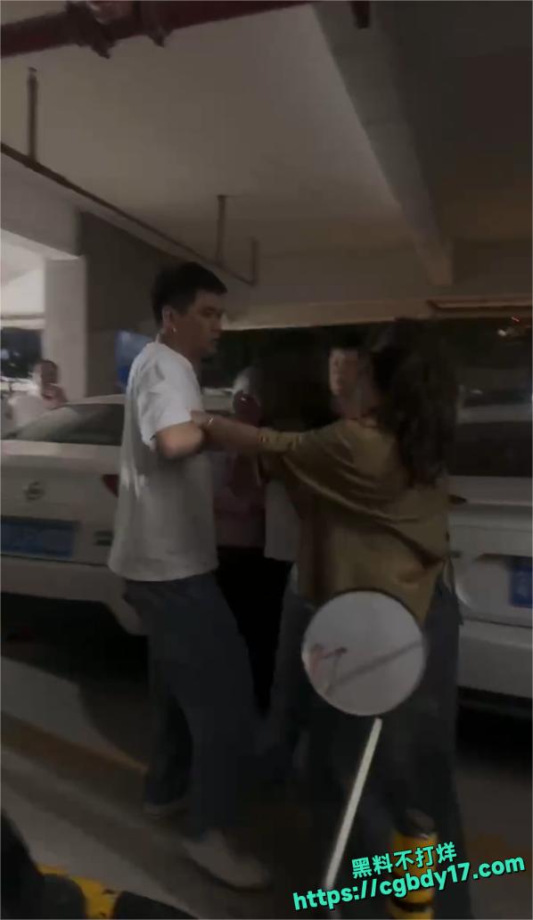 广东汕头抓小三3