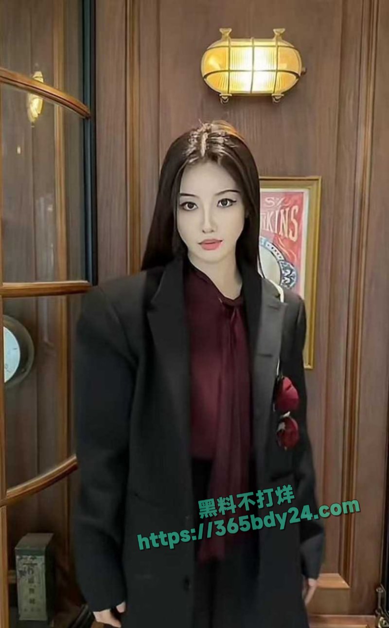 内娱演员情侣王青王鹤润车库吵架被狗仔抓拍 15