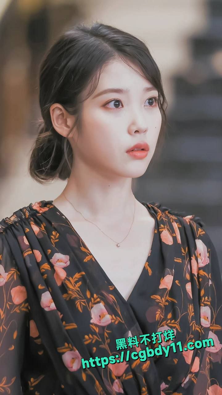 IU李知恩美照1.jpg