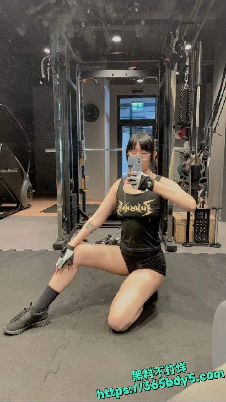 babykittyp大尺度会员福利私拍视频15