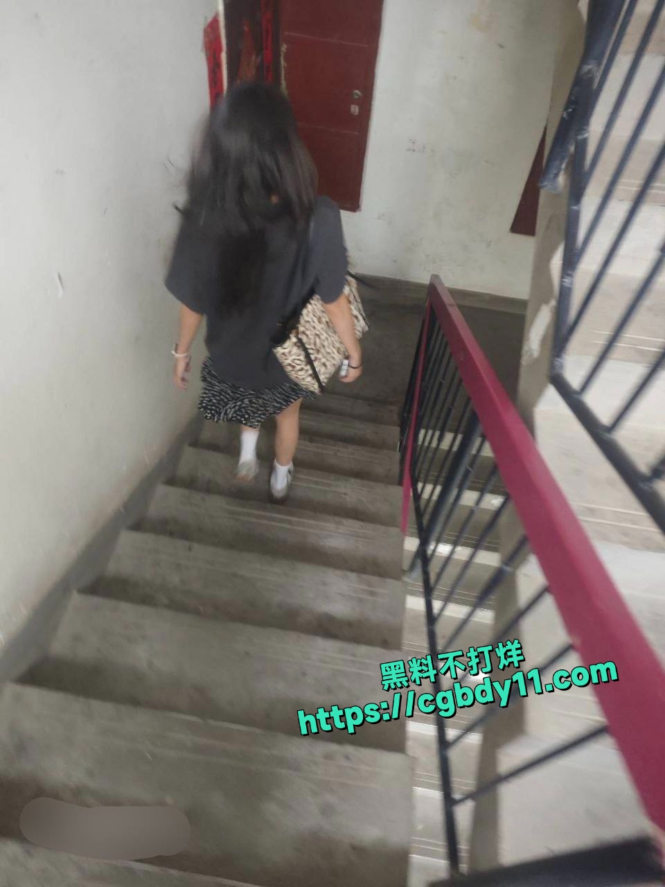 25岁气质舞蹈老师，完美露脸，颜值高叫床声好听11