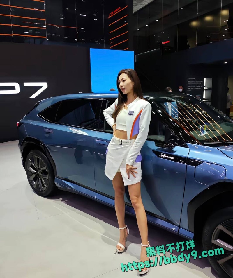 车模苏一宁为养孩子陪睡3
