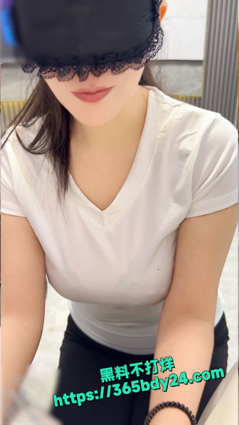 偷情骑行圈大奶美少妇 2