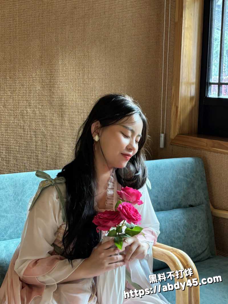 女上位弹力摇大奶3