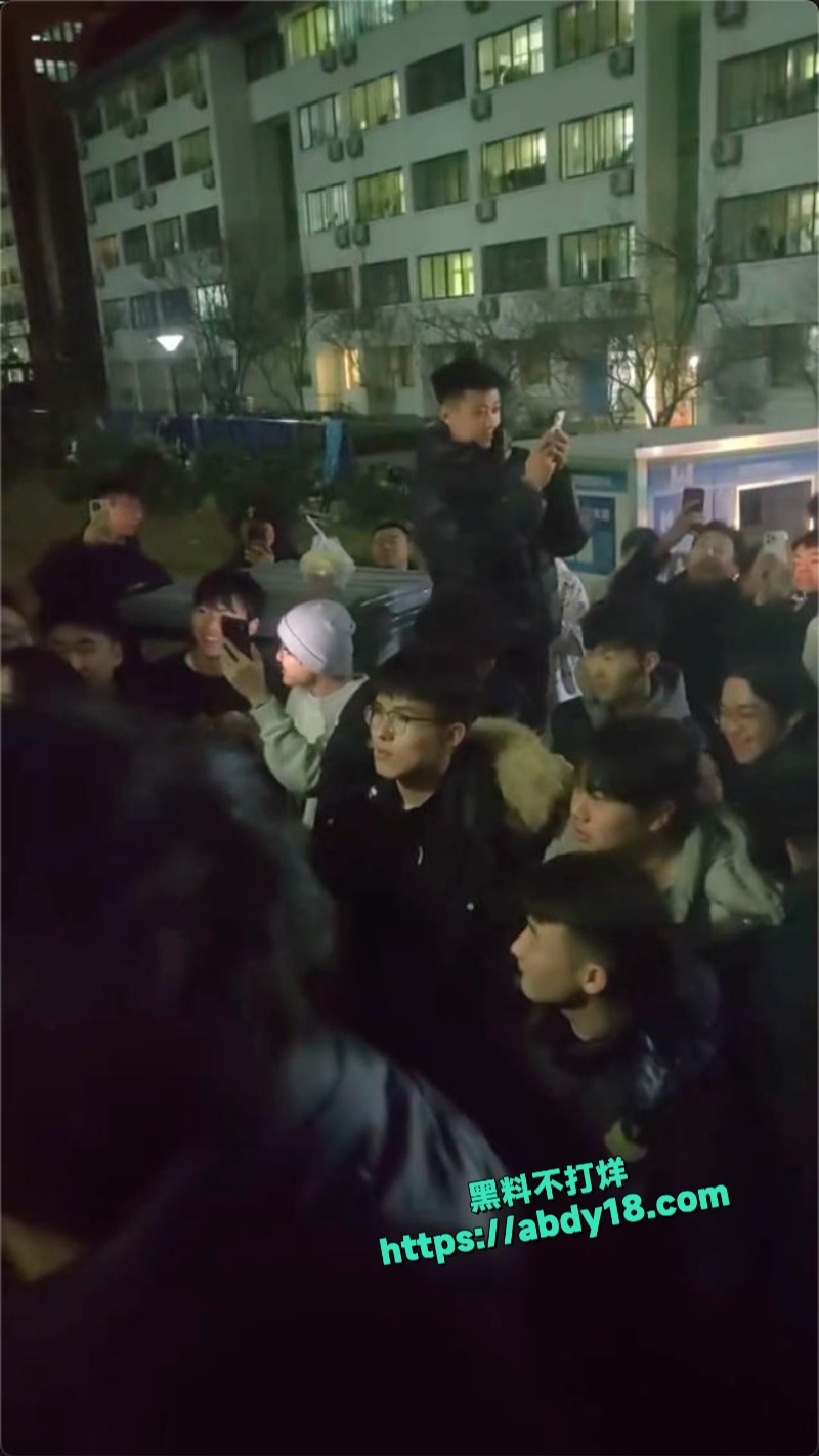 山东外事职业大学偷外卖 5