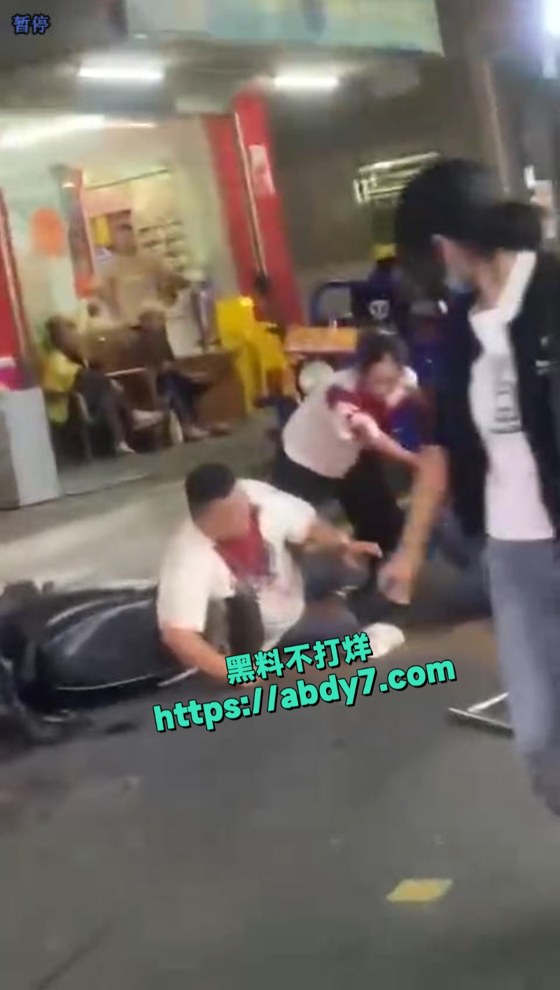 深圳龙岗街头捉奸砍人事件 5