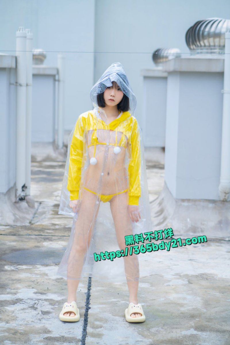 小栗奈的户外造型演绎1