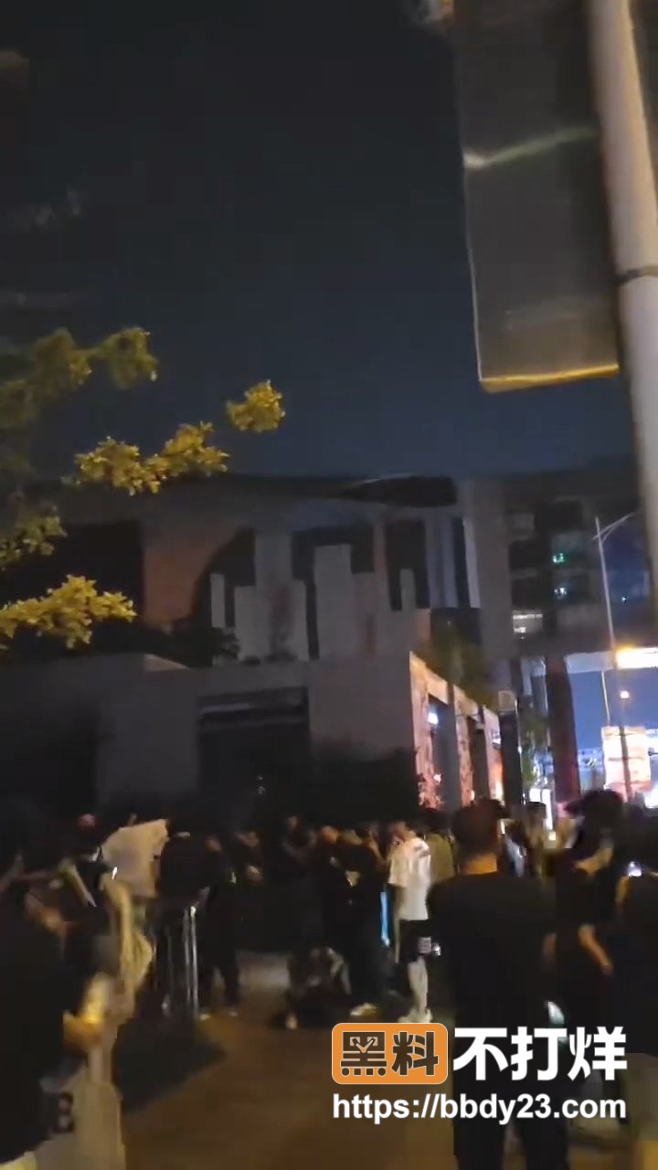 徐州苏宁广场事件3