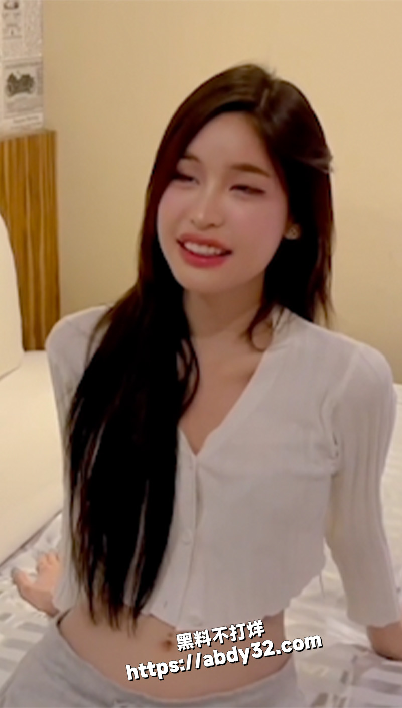 泰国极品颜值高气质少女0