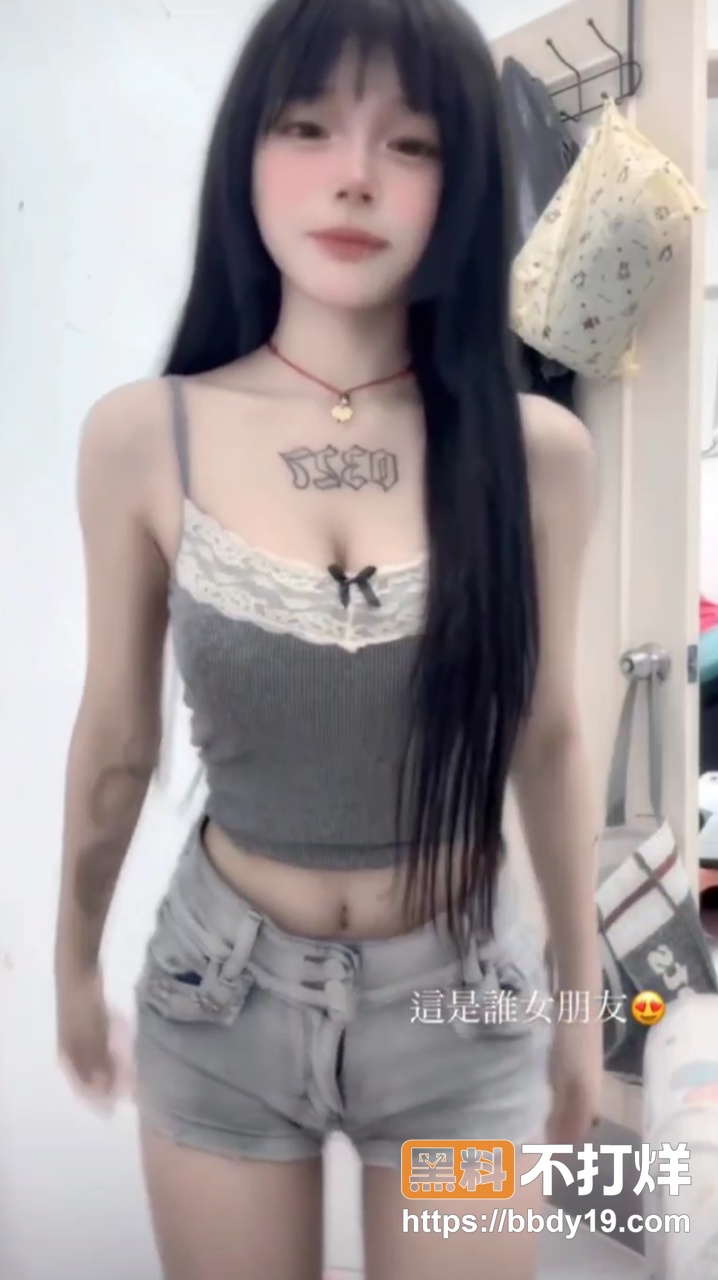 纹身小网美与男友自拍泄密12