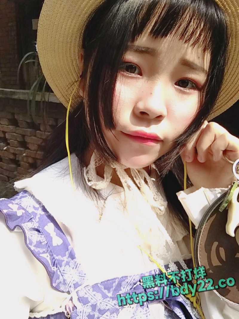 易梦雯18.jpg