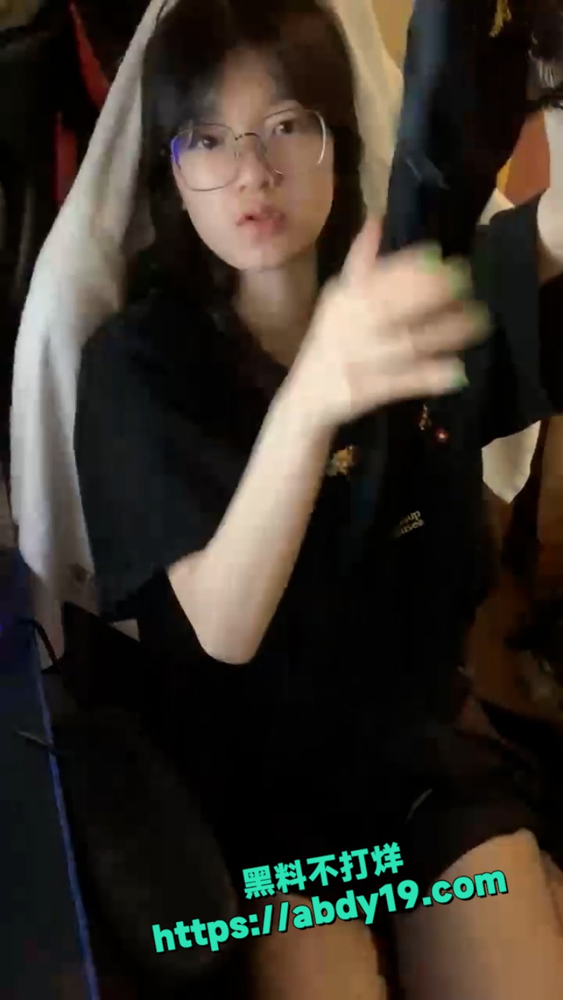 清纯尤物学生妹甜美乖巧 3