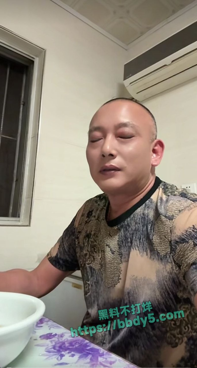 网红绝色与唐美丽共享同一男友21