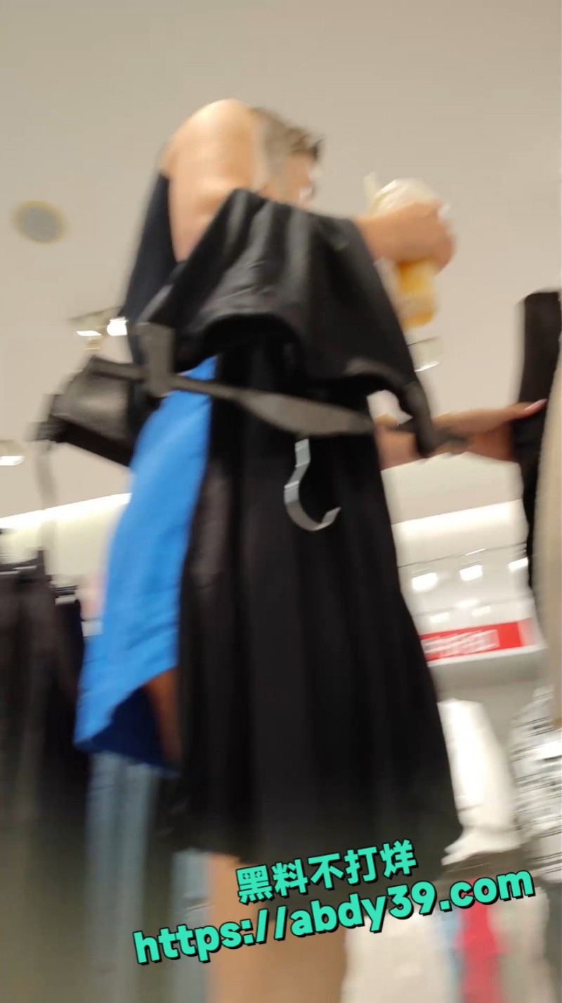步行街拍抄底大神 5