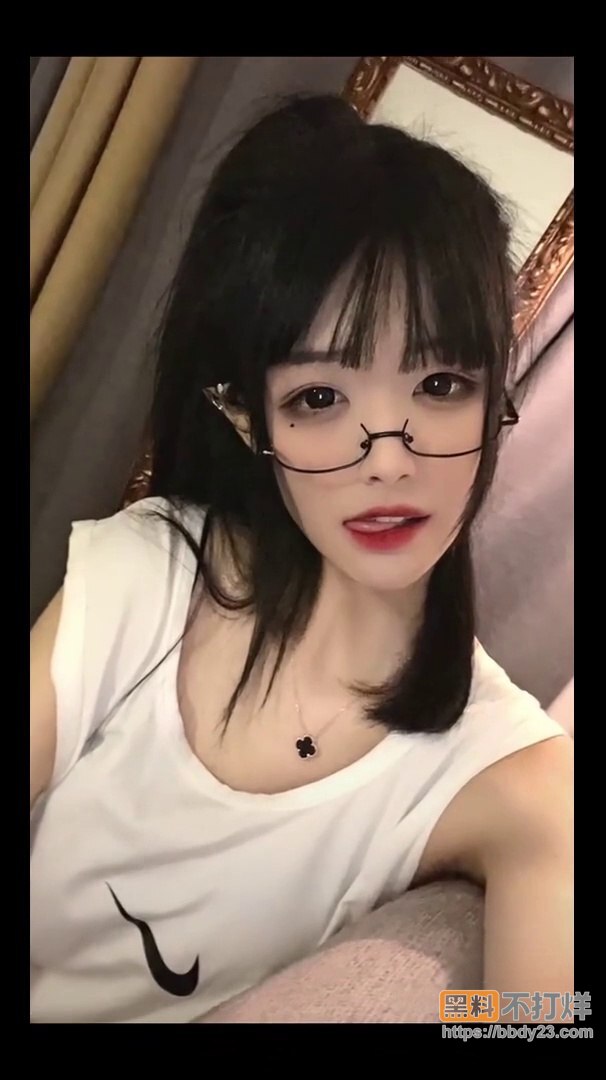 百万粉抖音御姐肖雅婷ww3