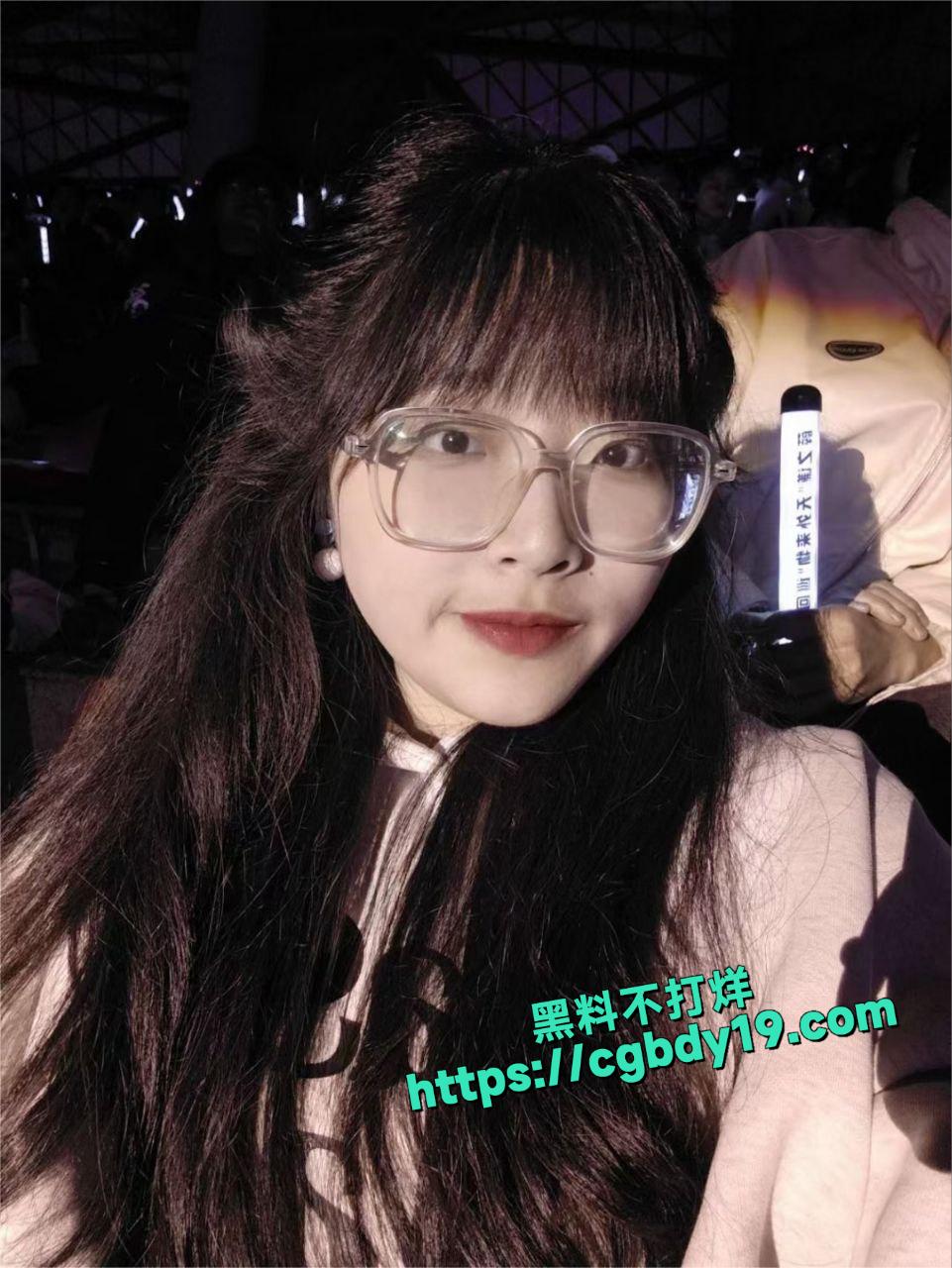 青海大学骚母狗伍悦8
