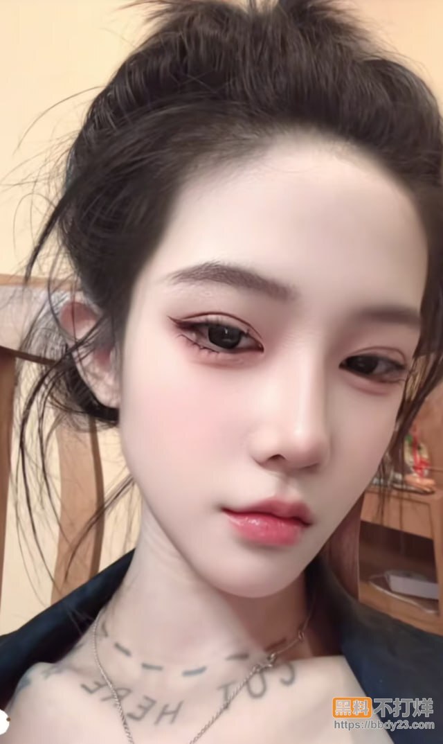 抖音网红七七大魔王写真自拍福利流出3