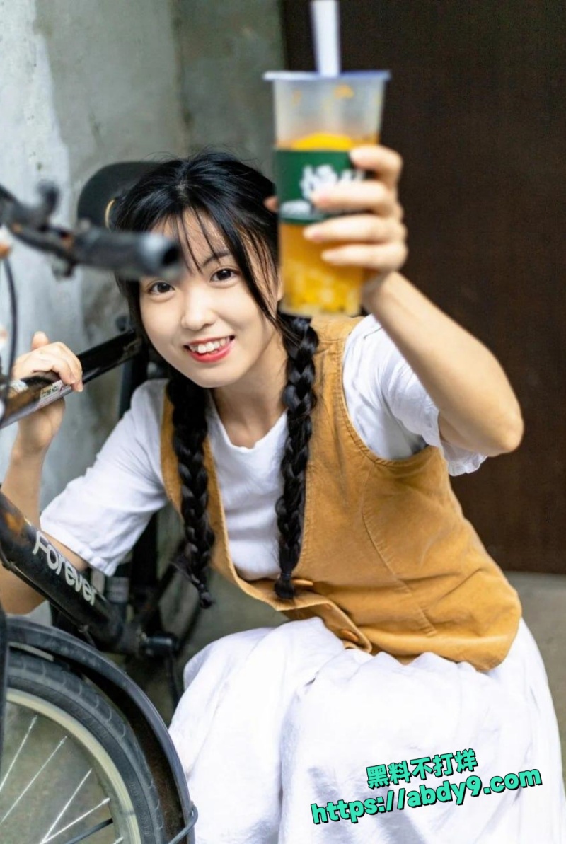 抖音蛇信子姐姐兔牙蛇蛇6