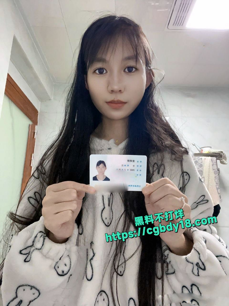 保山技工学校 美女查婷婷 自拍逼逼特写抵押视频3