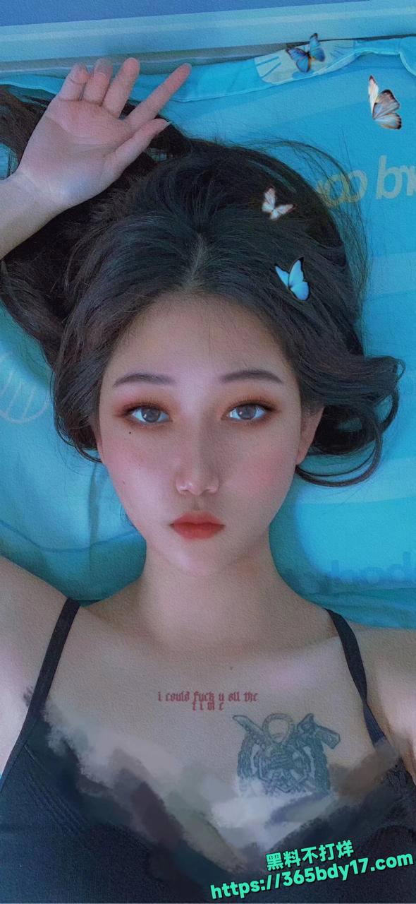 北何梦诗反差露出视频1.j