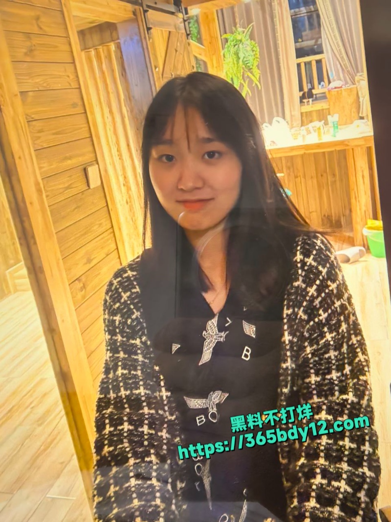 湖南长沙00后高颜值情侣私拍25