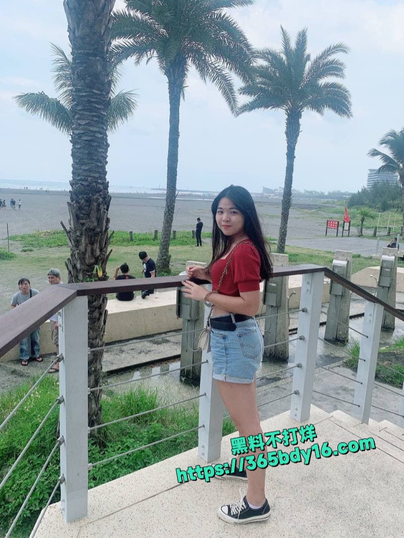 巨乳少女表面清纯学霸私下是哥哥专属的小母狗4