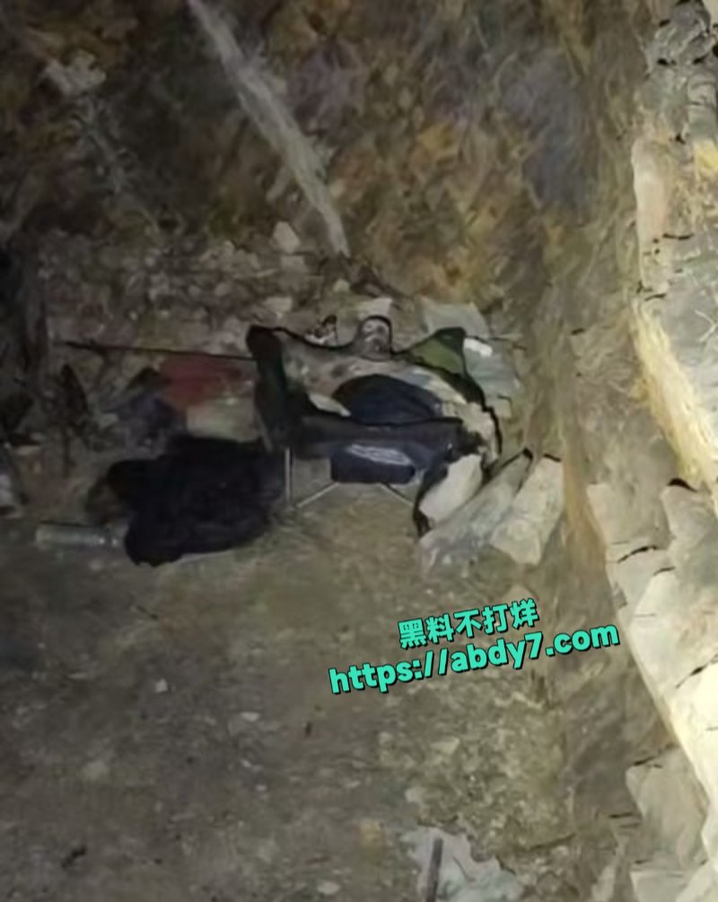 户外探险发现风干女尸4