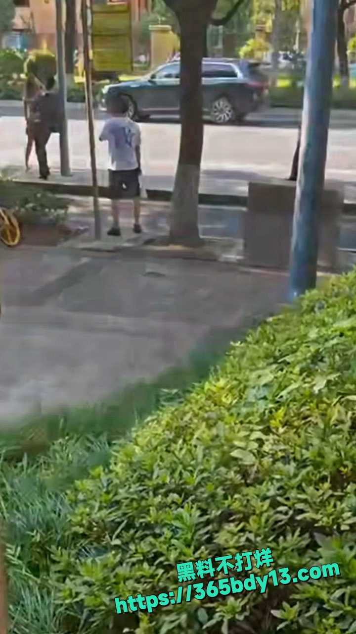 渣男聊骚10来个女的 10