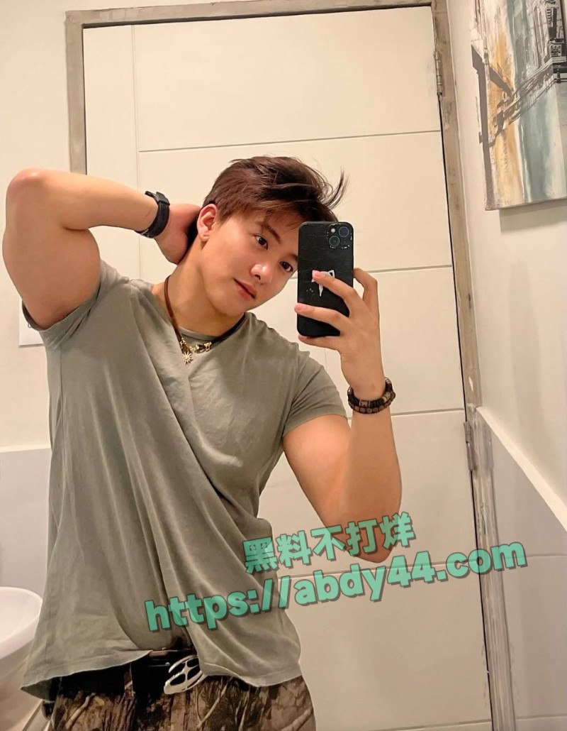 男团成员clydemartin嫖娼被拍18