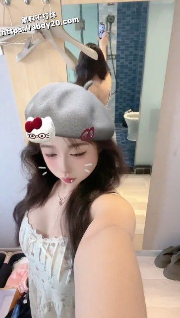 5湖南株洲海鲜潮滨江路女服务员 陈思莹