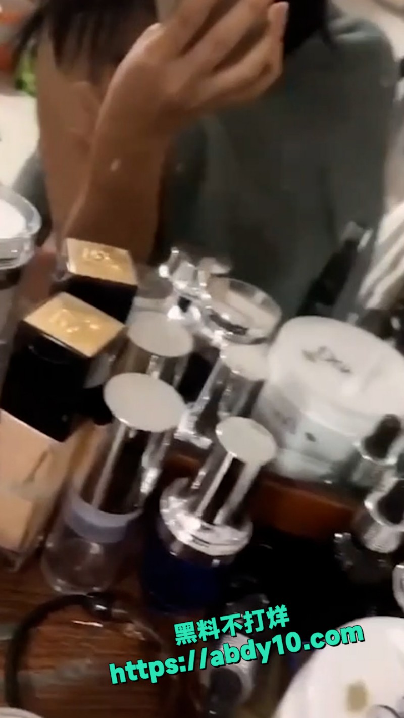 性瘾成疾的狗男女在群里分享做爱日记 10