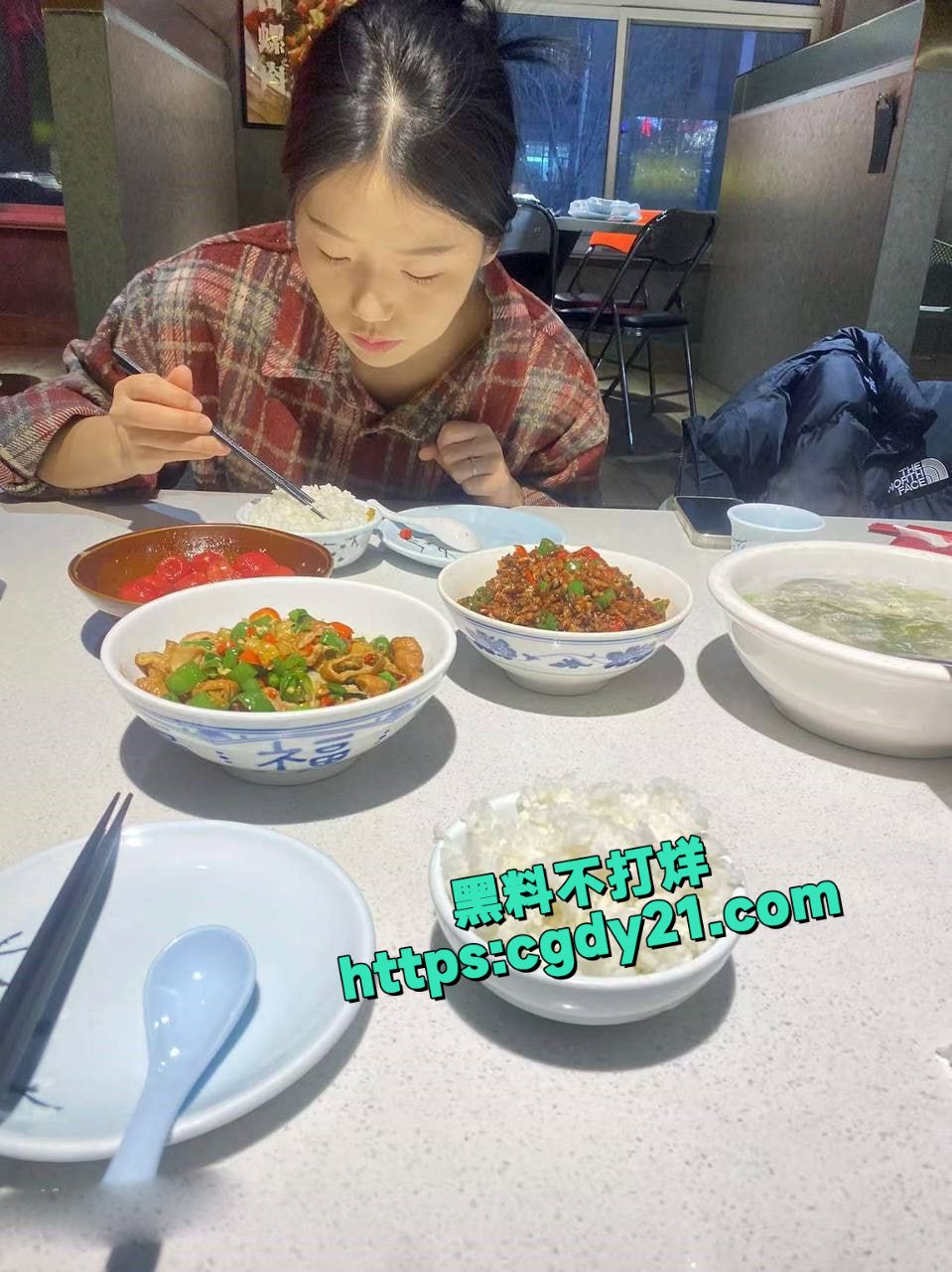 约炮大奶清纯学生妹，日的太用力了，妹子一直说轻点1