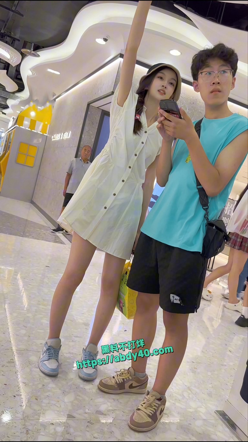 这丑男友晚上回家不 13