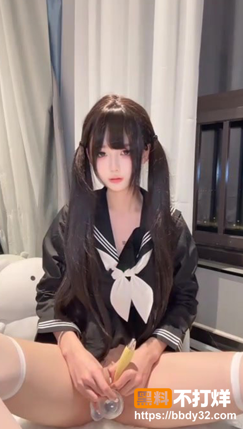 外网极品福利姬季雨.jpg2