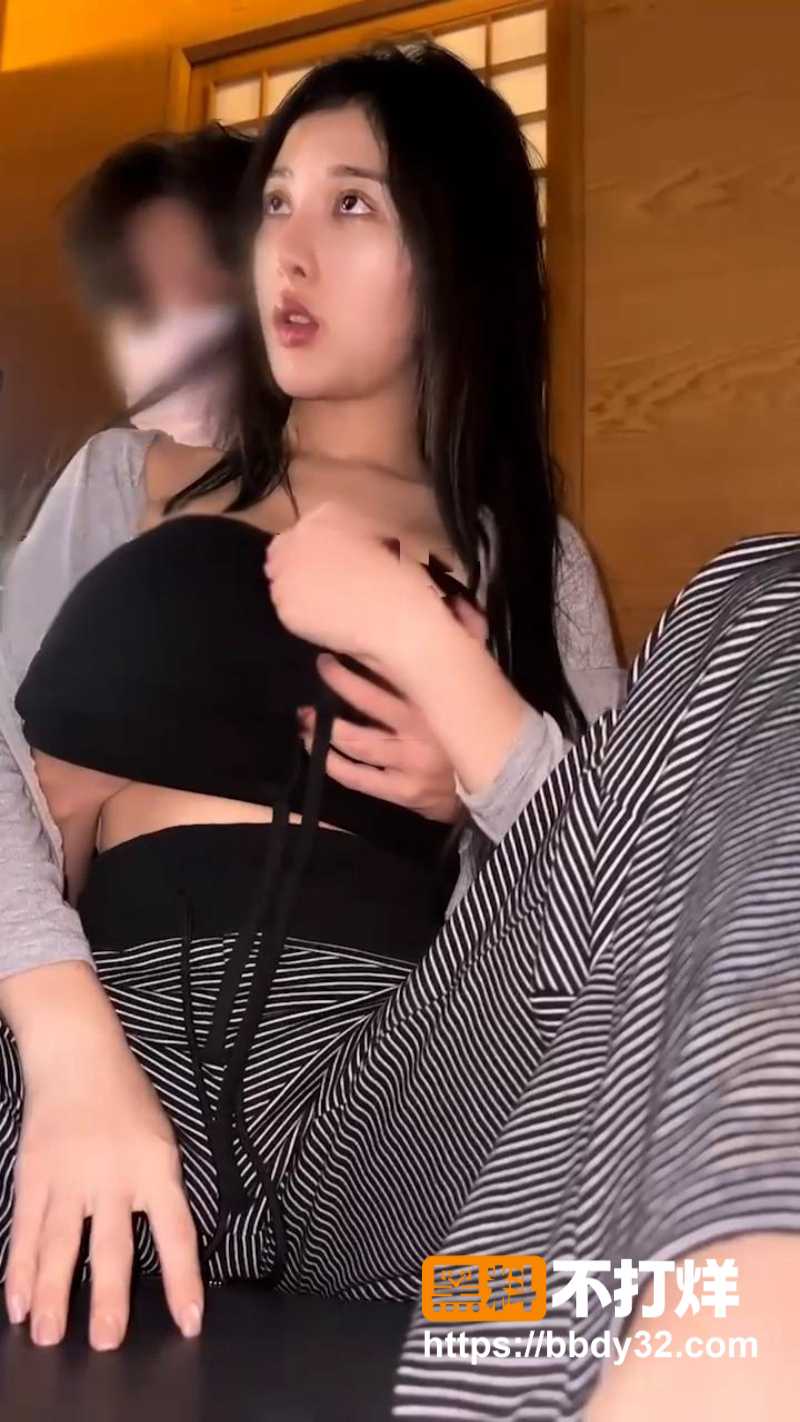 台湾女神李娜娜极品露脸女神