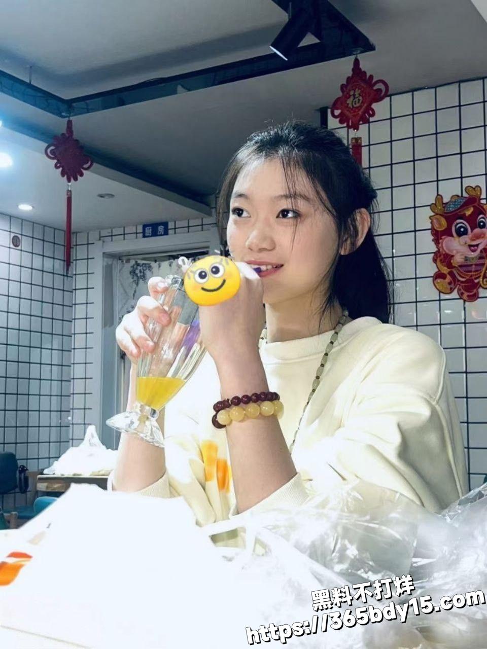 学生母狗25
