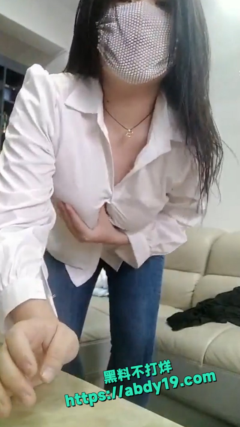 快手大奶少妇 爱吃小葡萄 4