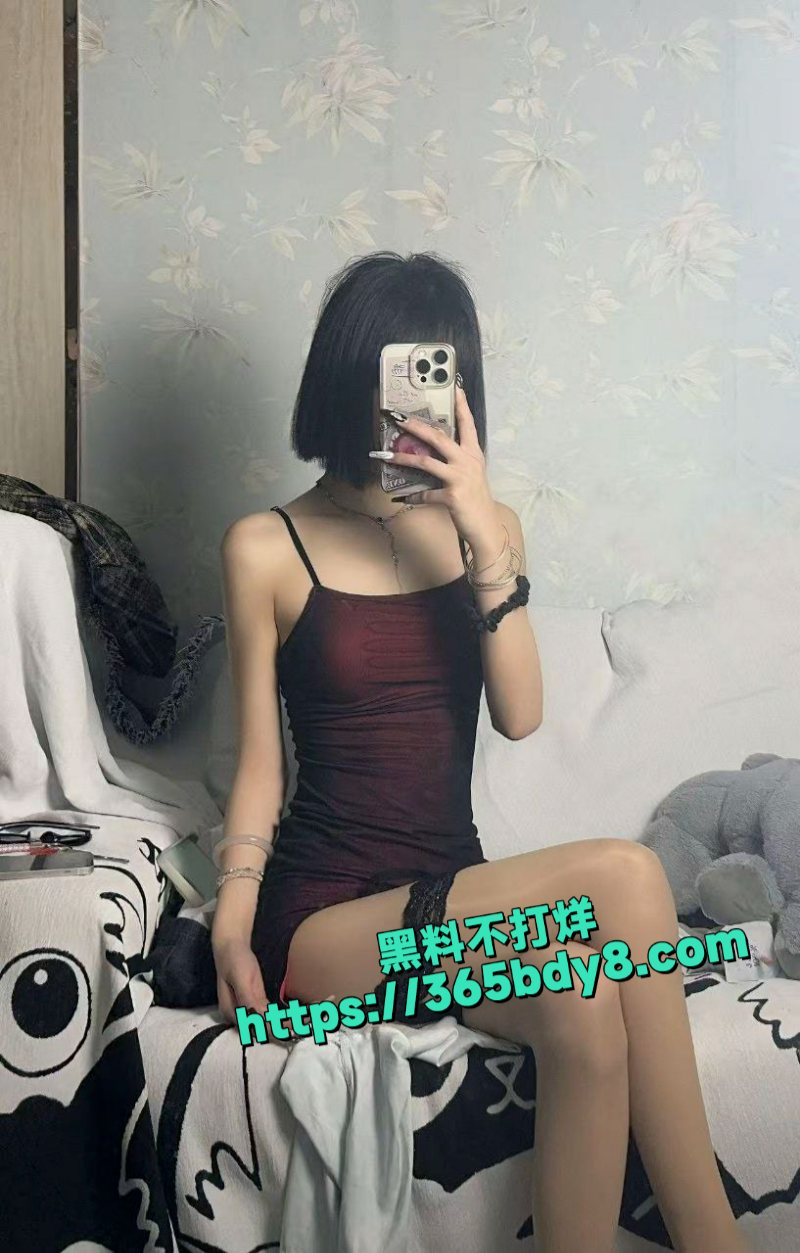 四万粉丝网红婷婷有点凶大尺度私拍流出4