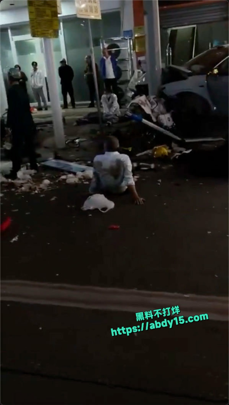 广州花都龙珠路杏林花园车祸 6