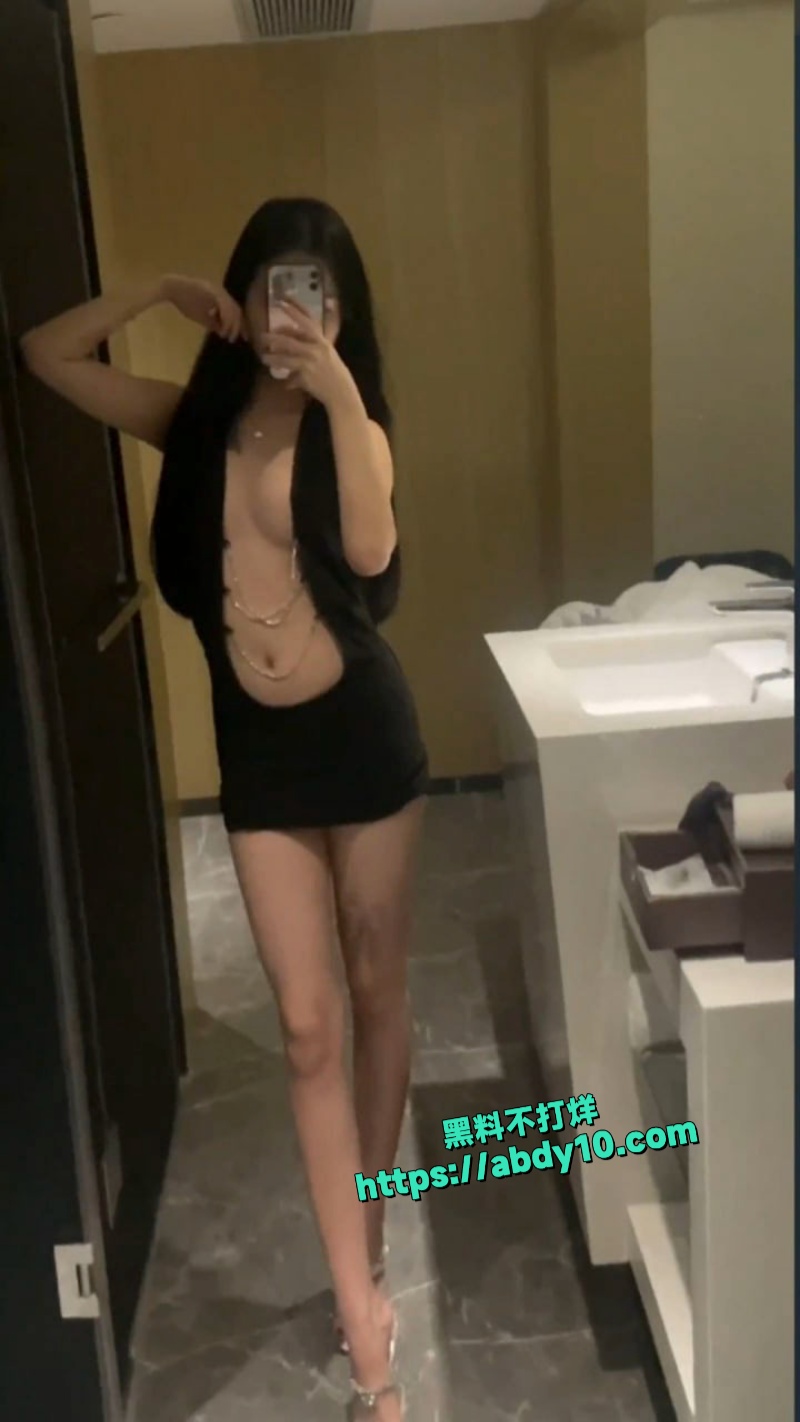 顶级外围绿茶婊晴晴露脸性爱私拍 6