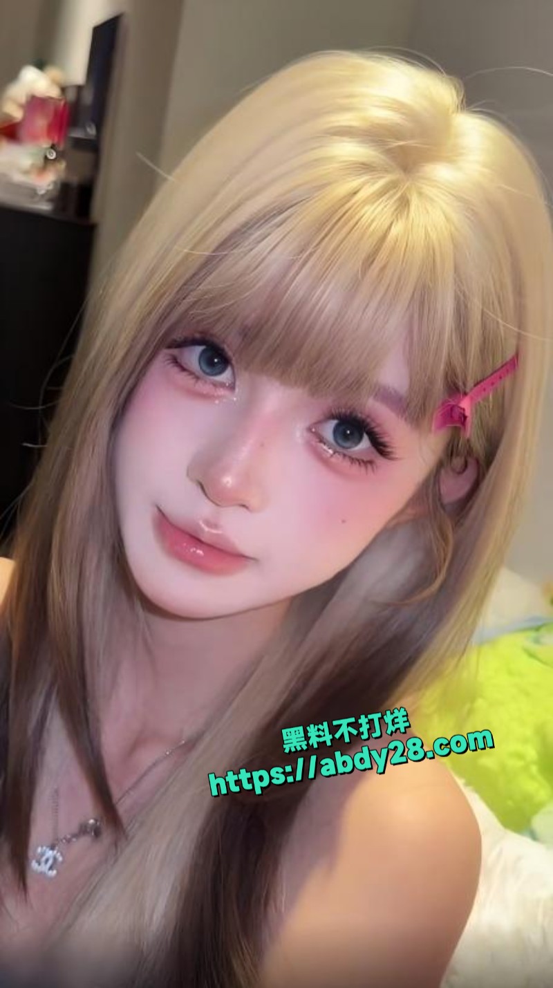 高颜值美妆网红小小舒2