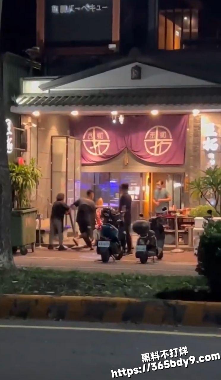 高雄情侣暴力3