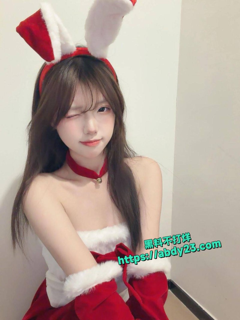 江西服装学院李玉婷