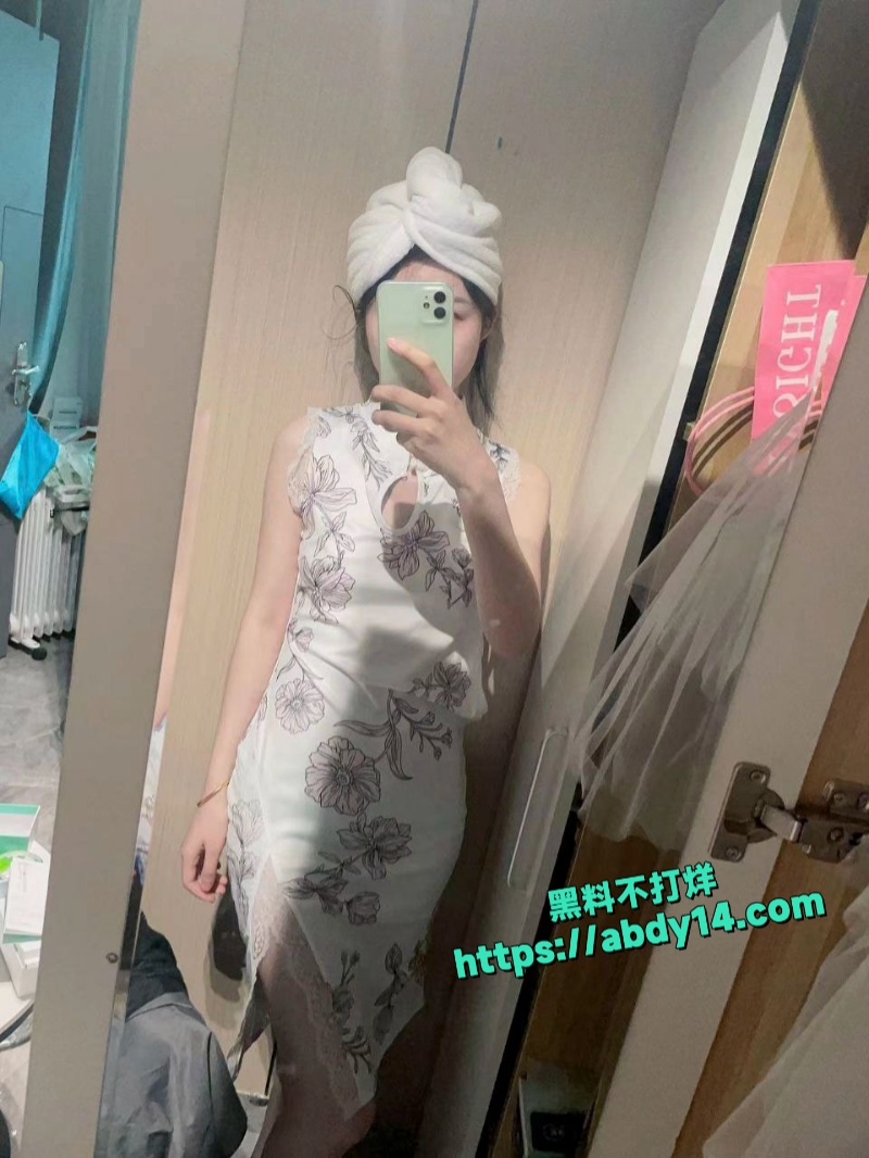 湖南银行工作人员程芯琪不雅视频 3