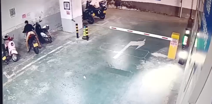 湖南长沙奇葩男子强奸摩托车 人已被抓 这年头万物可草