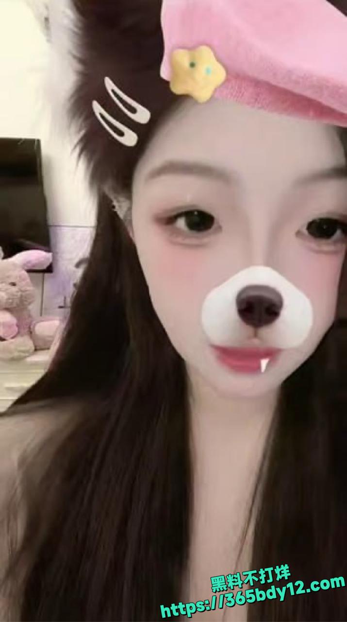 甜妹豆豆公主付费福利视频泄密4.j