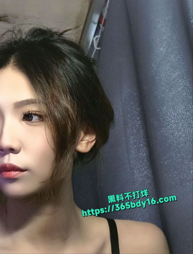 新疆喀什女大学生赵霏8