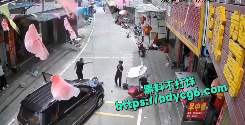 广东鬼火少年翘头头耍酷出事被车主教训7