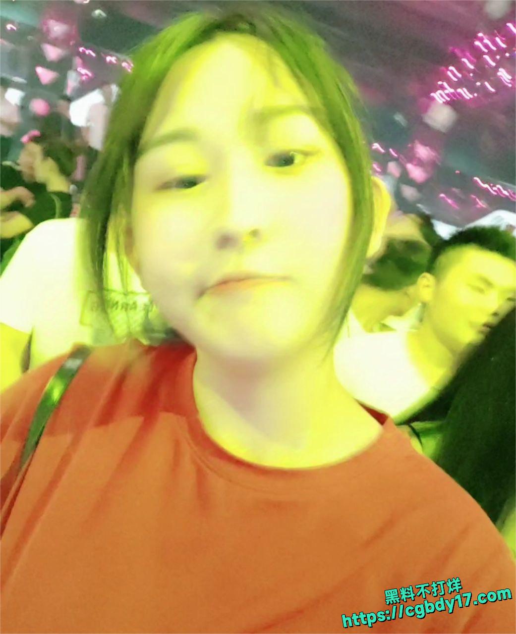 广东茂名大奶 人妻方诗琴2
