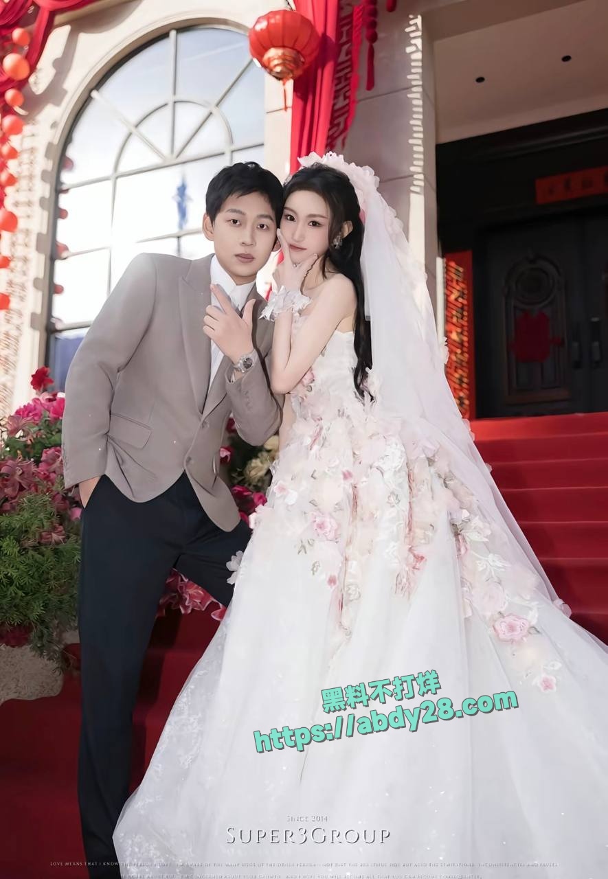 富二代李瑞滨被曝男名媛 48